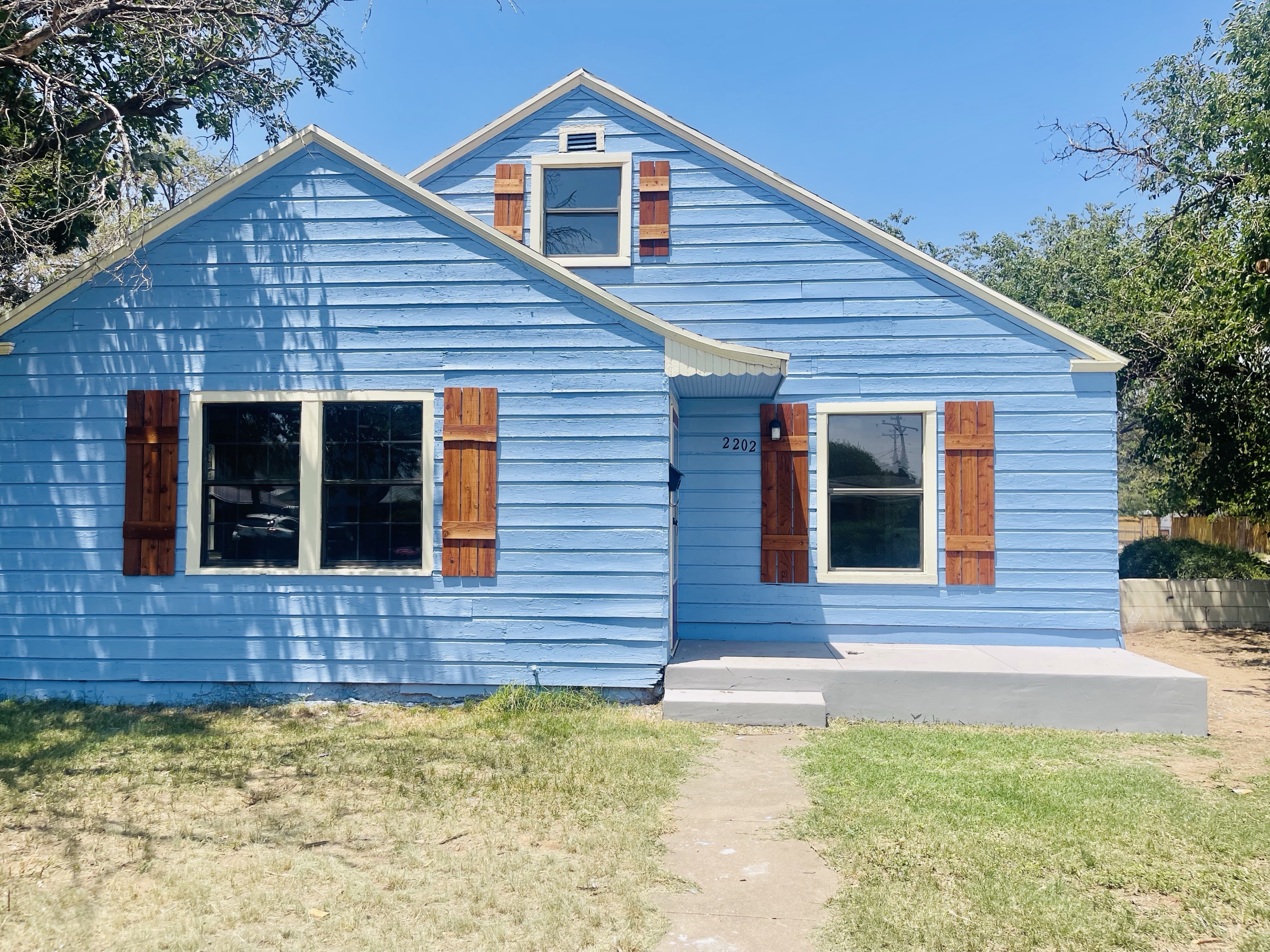 Property main image